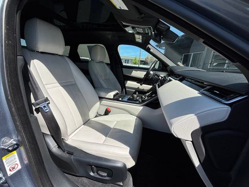 Used 2019 Land Rover Range Rover Velar R-Dynamic SE AWD/4WD image 26