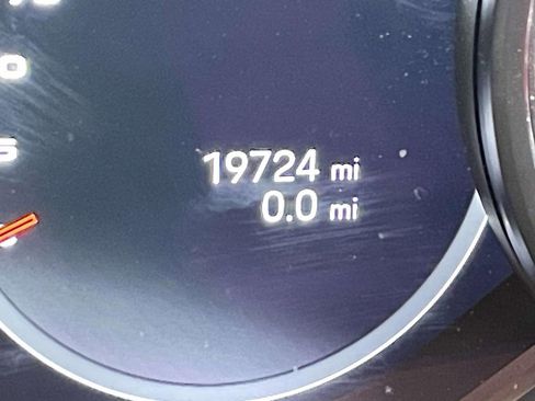 Used 2022 Porsche Panamera 4 Platinum Edition image 47