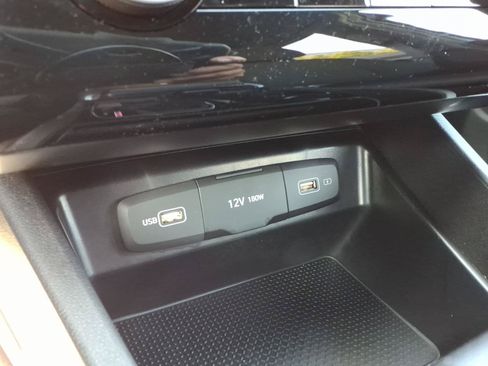 Used 2023 Hyundai Santa Cruz SEL AWD/4WD image 18