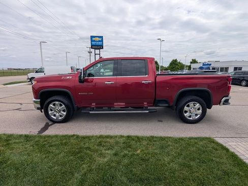 Used 2021 Chevrolet Silverado 2500 LTZ w/ LTZ Plus Package AWD/4WD image 13