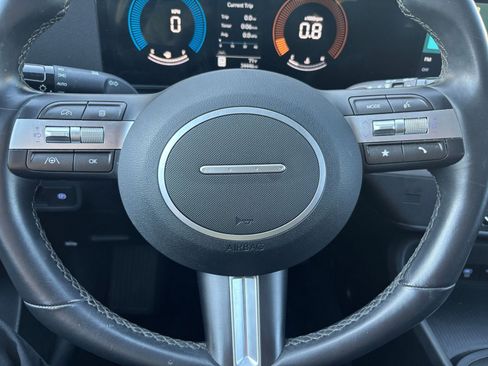 Used 2025 Hyundai Kona SEL image 25