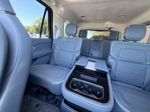 Used 2023 Lincoln Navigator Black Label AWD/4WD image 12