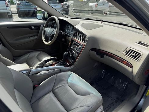 Used 2007 Volvo XC70 AWD/4WD image 17