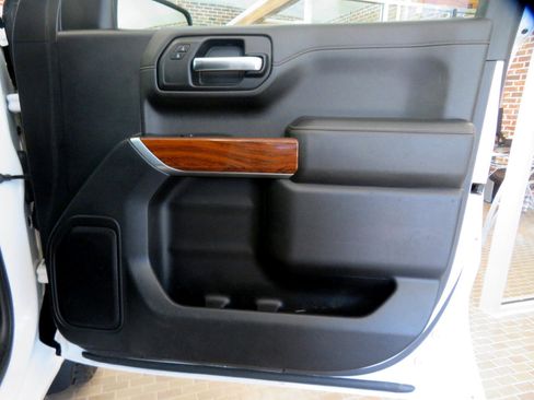 Used 2019 Chevrolet Silverado 1500 LT w/ Z71 Off-Road Package image 23