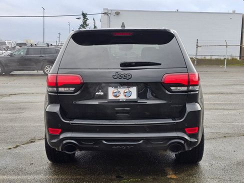 Used 2020 Jeep Grand Cherokee SRT image 7