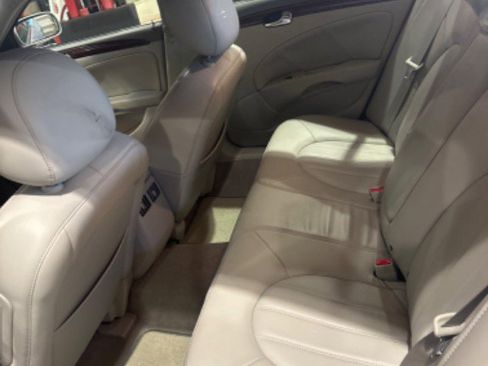 Used 2009 Buick Lucerne CXL w/ Driver Confidence Package image 9