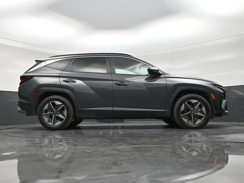 Used 2025 Hyundai Tucson SEL FWD image 25