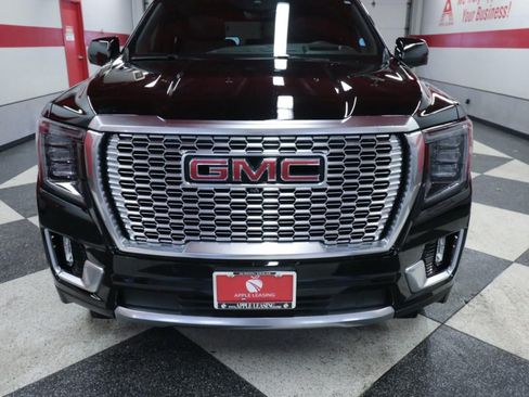 Used 2024 GMC Yukon Denali w/ Denali Reserve Package AWD/4WD image 4