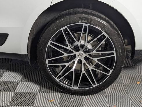 New 2026 Porsche Macan image 12
