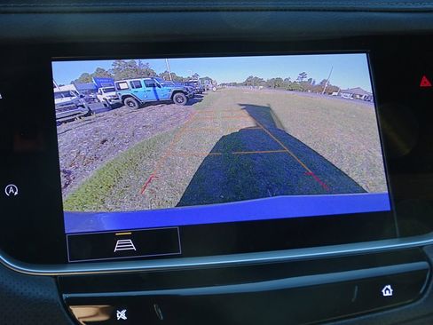 Used 2025 Cadillac XT5 Premium Luxury image 33