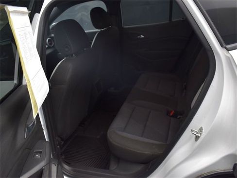 Used 2024 Chevrolet Trax RS w/ Driver Confidence Package image 19