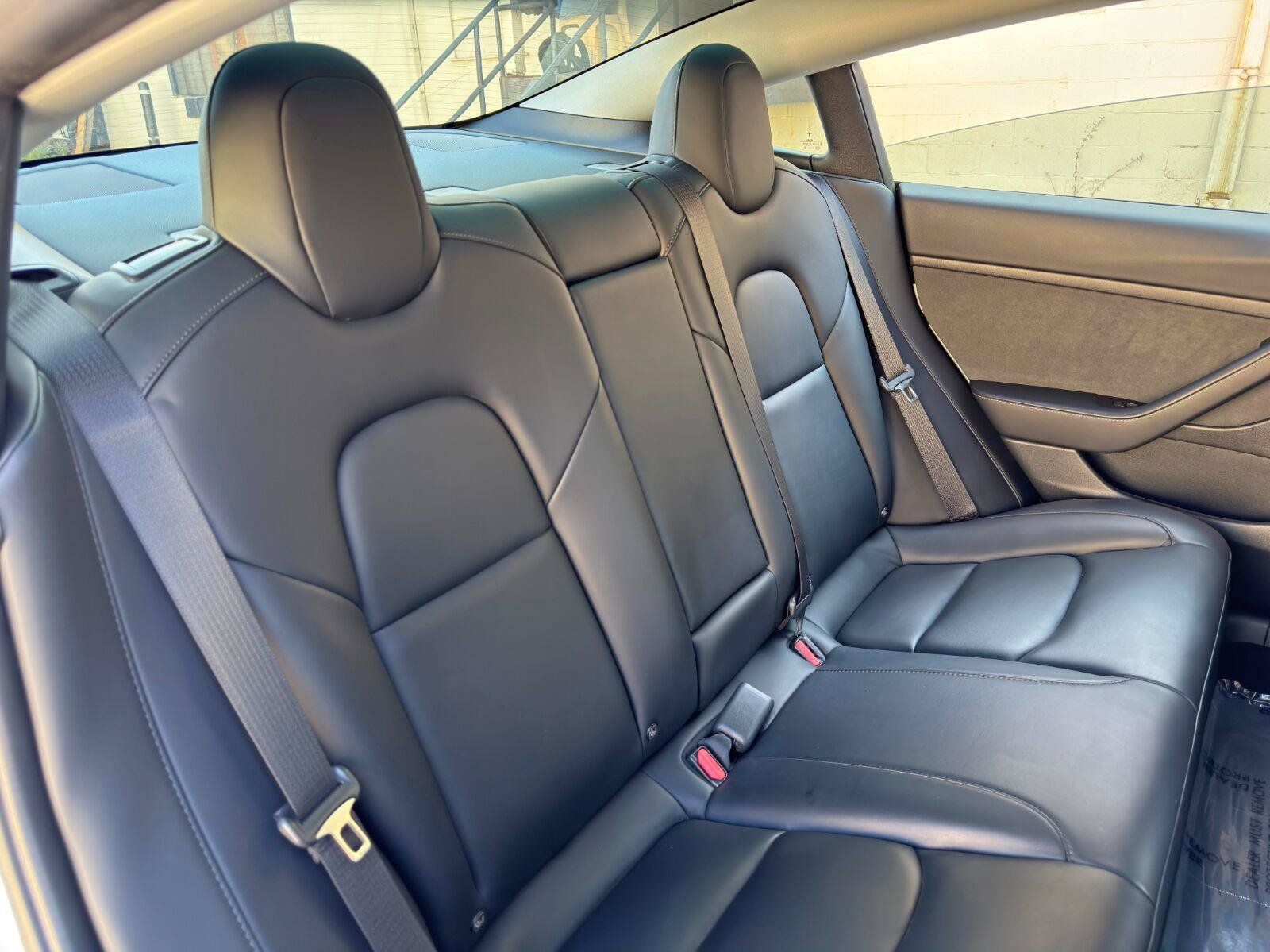 Used 2022 Tesla Model 3 Standard Range RWD image 36
