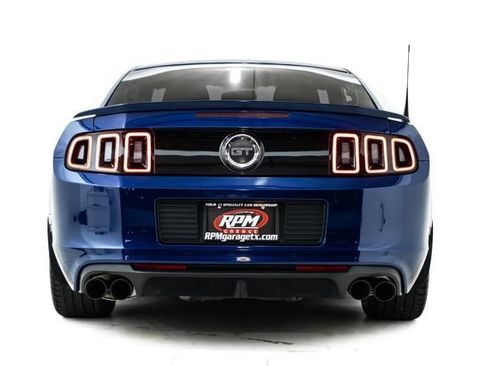 Used 2014 Ford Mustang GT RWD image 3