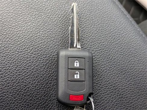 Used 2024 Mitsubishi Outlander Sport AWD image 32