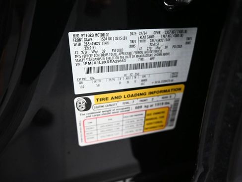 Used 2024 Ford Expedition Max Platinum RWD image 19