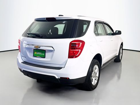 Used 2017 Chevrolet Equinox LS FWD image 10