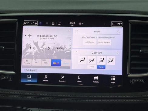 Used 2024 Chrysler Pacifica Touring-L image 20