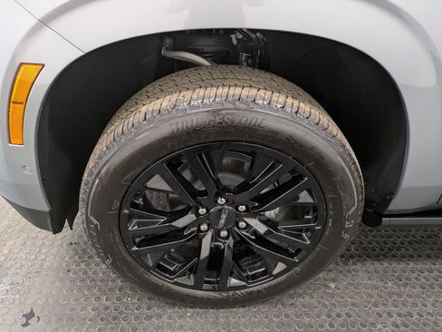 Used 2026 GMC Yukon XL Denali w/ Sun & Power Step Package AWD/4WD image 7