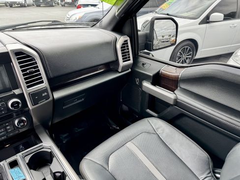 Used 2016 Ford F150 Platinum w/ Equipment Group 701A Luxury AWD/4WD image 21