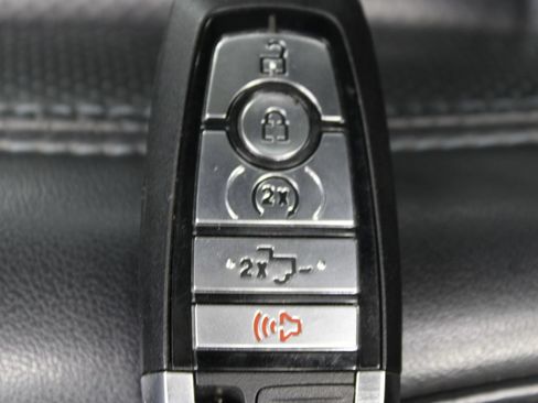 Used 2025 Ford F250 Platinum AWD/4WD image 80