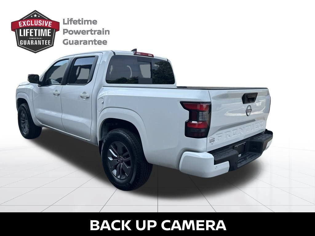 Certified 2025 Nissan Frontier SV RWD image 4