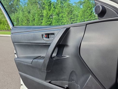 Used 2016 Toyota Corolla S FWD image 21