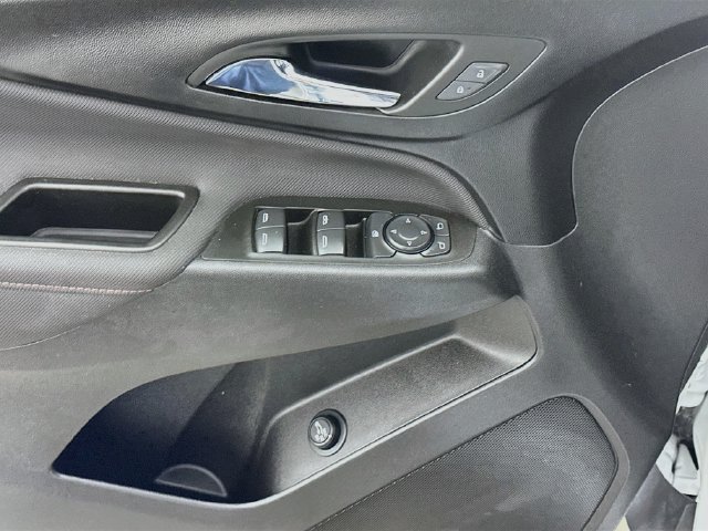 Used 2022 Chevrolet Equinox RS AWD/4WD image 21
