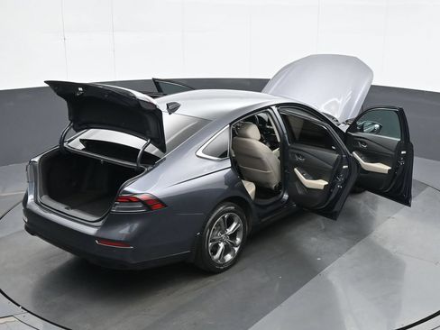 Used 2023 Honda Accord EX-L image 39