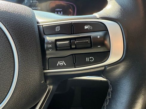 Used 2023 Kia Sportage EX AWD/4WD image 15