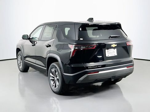 New 2026 Chevrolet Equinox LT w/ Convenience Package II AWD/4WD image 7