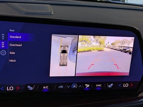 Used 2026 Chevrolet Traverse Z71 w/ Enhanced Driving Package image 32