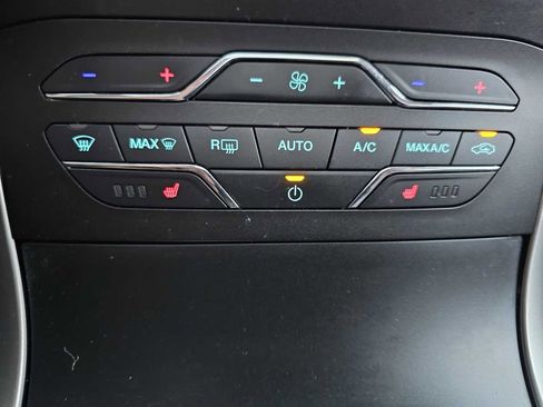 Used 2019 Ford Edge SEL w/ Equipment Group 201A image 30