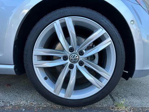 Used 2017 Volkswagen Golf SEL image 27