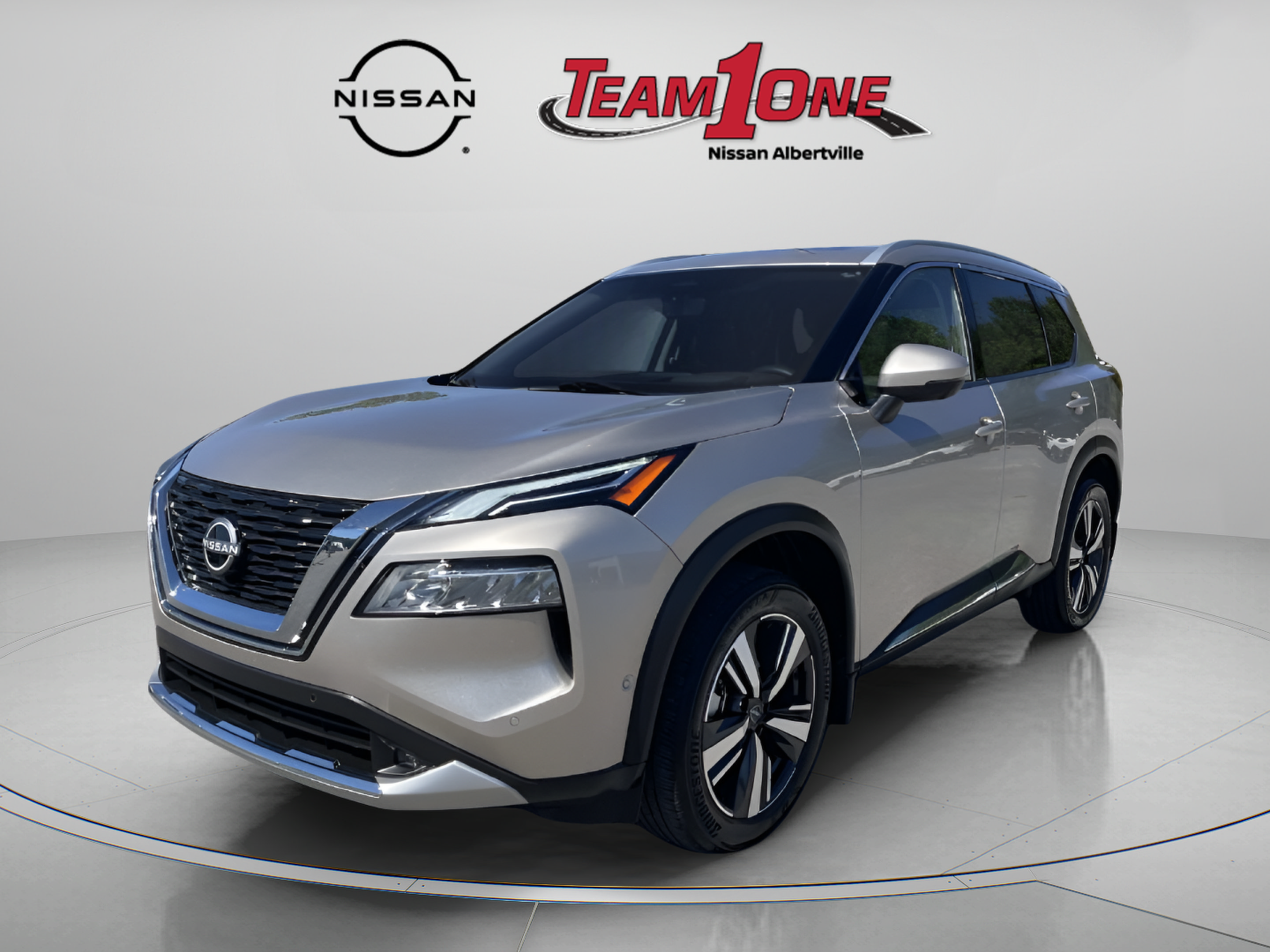 Used 2022 Nissan Rogue Platinum w/ Head-Up Display Package FWD image 4