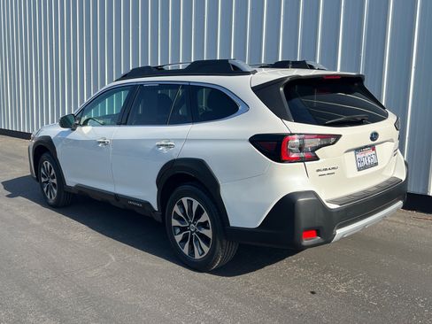 Certified 2024 Subaru Outback Touring AWD/4WD image 4