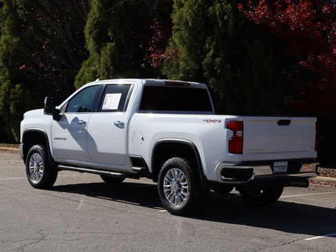 Used 2020 Chevrolet Silverado 2500 LTZ image 7