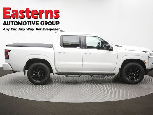 Used 2023 Nissan Frontier SV w/ Midnight Edition Package AWD/4WD image 41