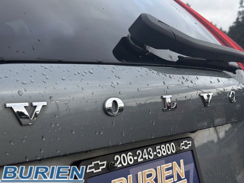 Used 2019 Volvo XC90 T6 Momentum w/ Advanced Package image 37