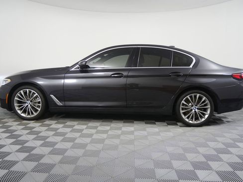 Used 2023 BMW 530i w/ Premium Package image 6