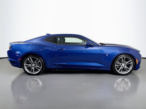 Used 2019 Chevrolet Camaro LT w/ RS Package image 5