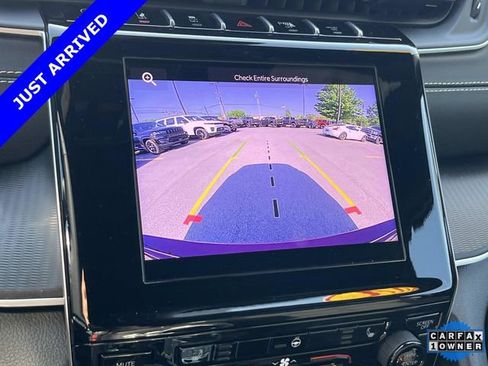 Certified 2024 Jeep Grand Cherokee Altitude AWD/4WD image 33