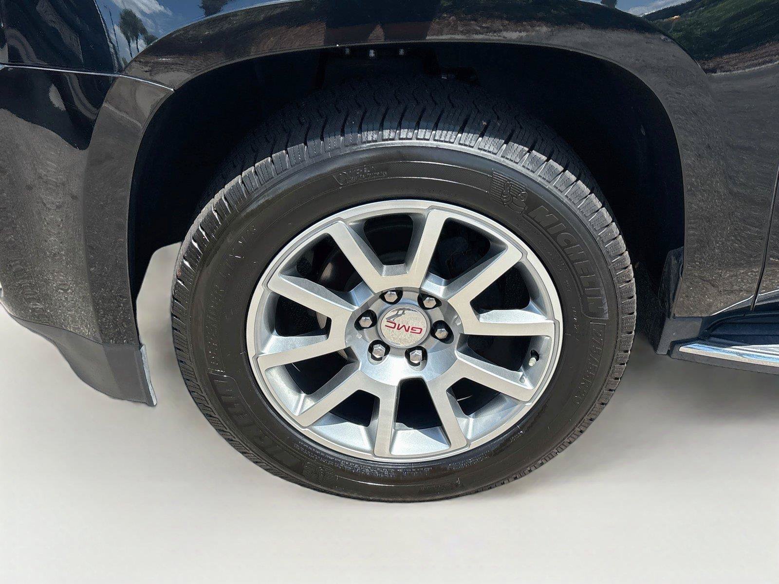 Used 2020 GMC Yukon Denali RWD image 33
