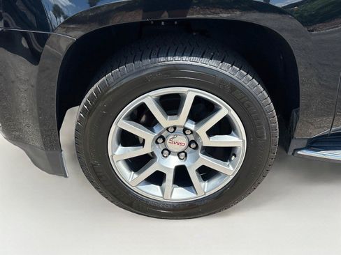 Used 2020 GMC Yukon Denali RWD image 33