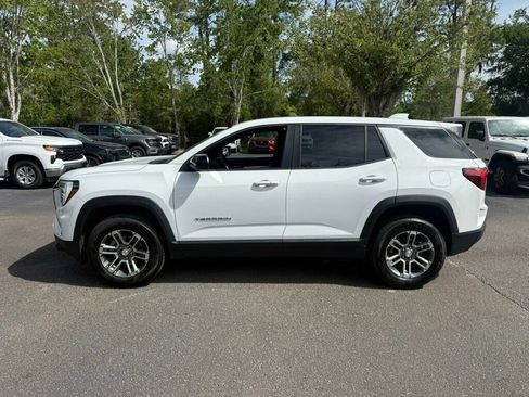 Used 2026 GMC Terrain Elevation FWD image 2