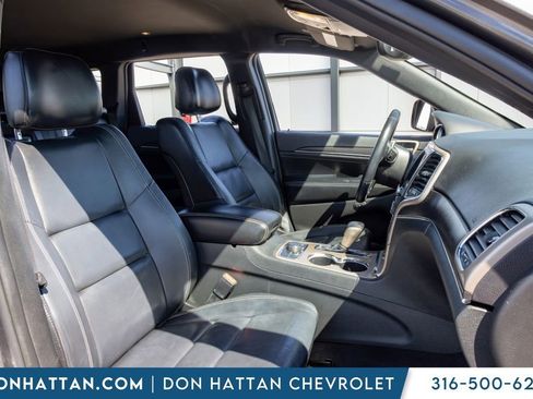 Used 2017 Jeep Grand Cherokee Limited AWD/4WD image 21