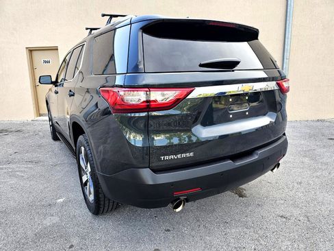 Used 2018 Chevrolet Traverse LT w/ LPO, 'HIT The Road' Package image 6