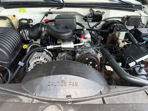 Used 1998 GMC Sierra 1500 2WD Extended Cab w/ Imagemax Pkg image 23