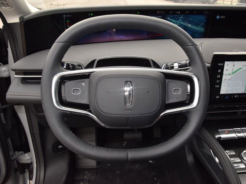 New 2026 Lincoln Nautilus Reserve AWD/4WD image 29