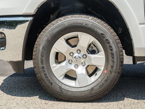 New 2026 RAM 1500 Big Horn AWD/4WD image 19