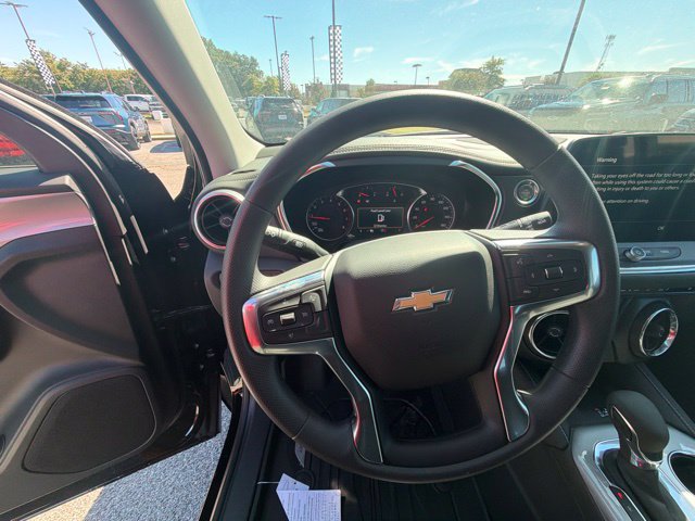New 2026 Chevrolet Blazer LT w/ Convenience Package FWD image 38